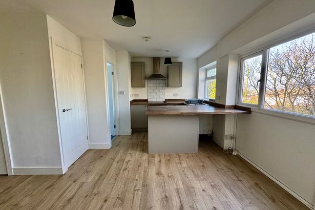 6 Orchard Court, Monmouth photo 2