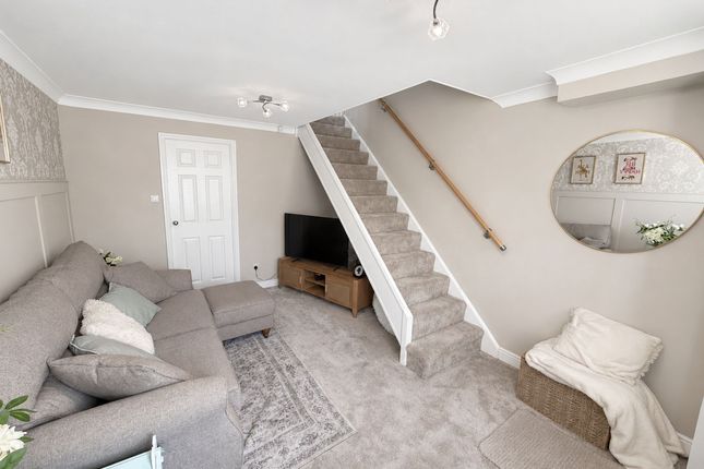 12 Shawley Croft, Birmingham photo 2