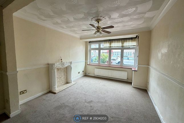 Western Avenue, Dagenham photo 3