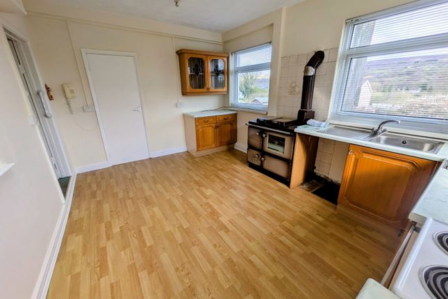 162, Cwmamman Road, Ammanford photo 2