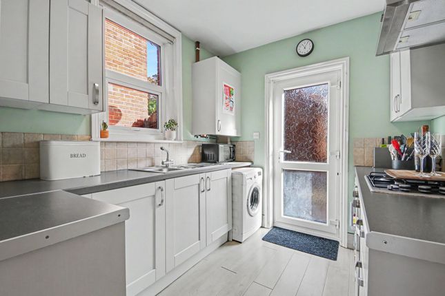 55 Dimond Road, Southampton photo 3