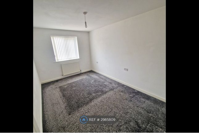 Warrenfield Court, Deighton, Huddersfield photo 3