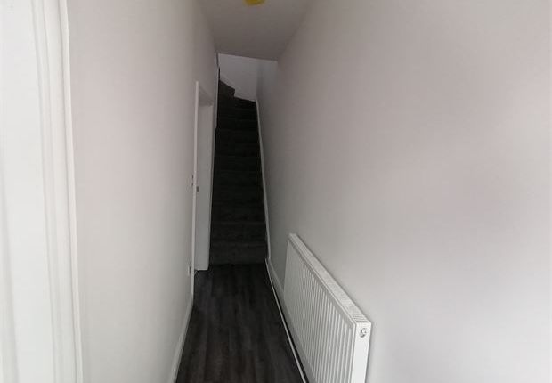 44, Gwendoline Street, Treherbert photo 4