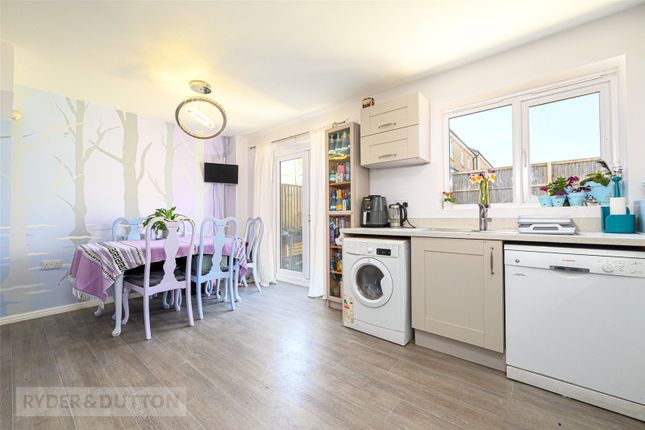 53, Farriers Way, West Yorkshire photo 4