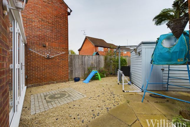 End terrace house for sale in Dormer Close, The Willows, Aylesbury