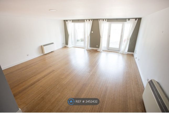 Large Living Area