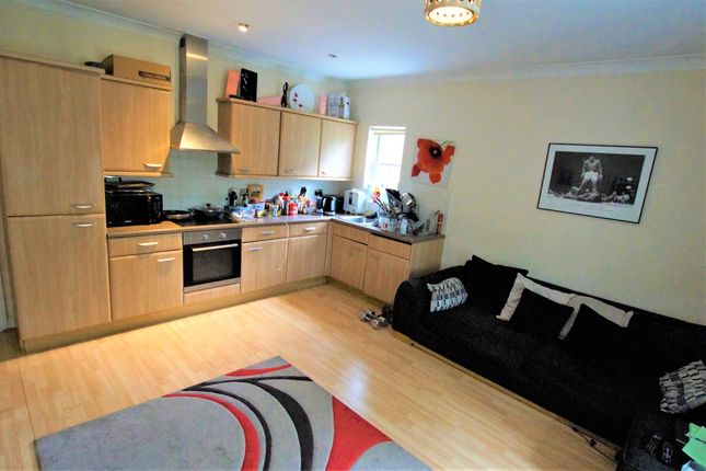 Flat for sale in Blackwell Close, Highlands Village, Winchmore Hill