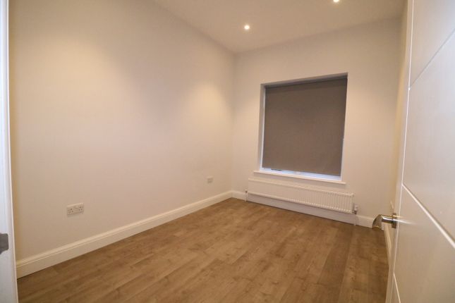 Thumbnail Flat to rent in Hastings Road, London