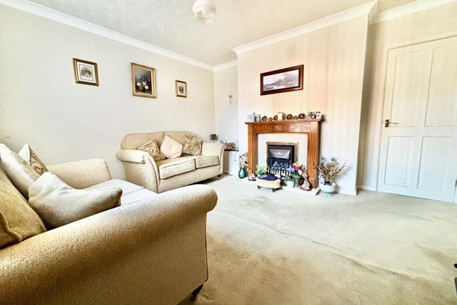 6, Highfield Place, Castleford photo 2