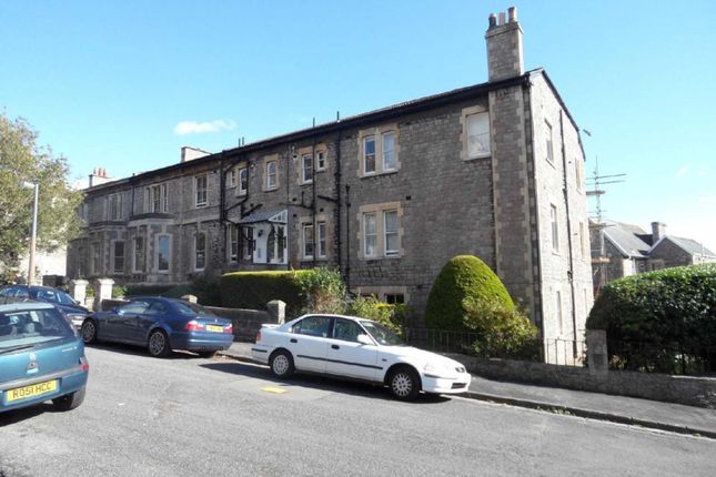 Flat to rent in Hillcote Mansions, 2 Atlantic Road