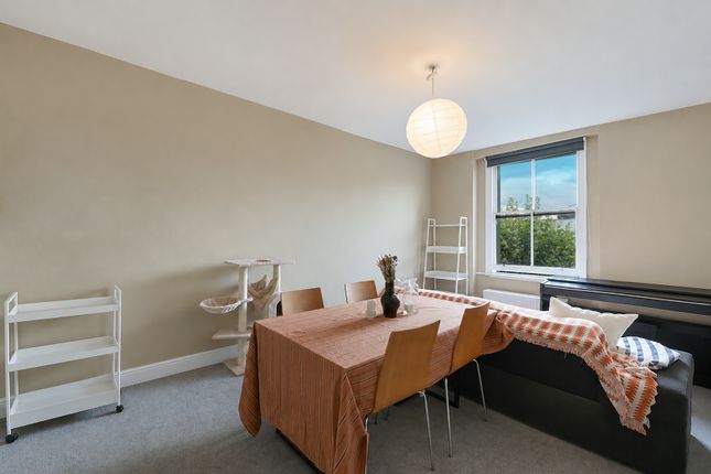 158, Ladbroke Grove, London photo 2