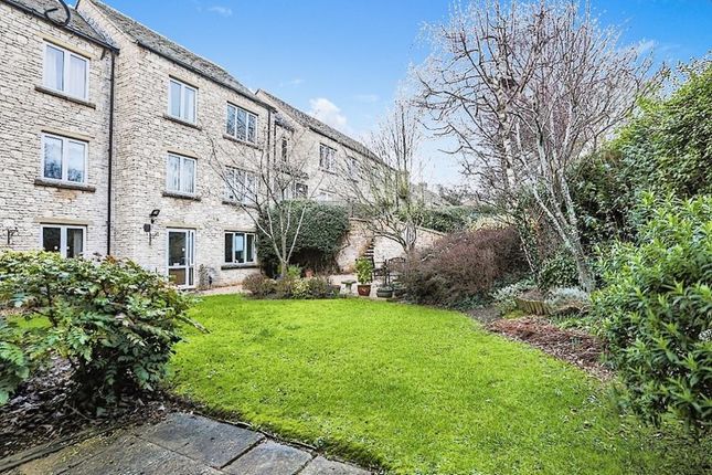 Flat for sale in Bredon Court, Broadway