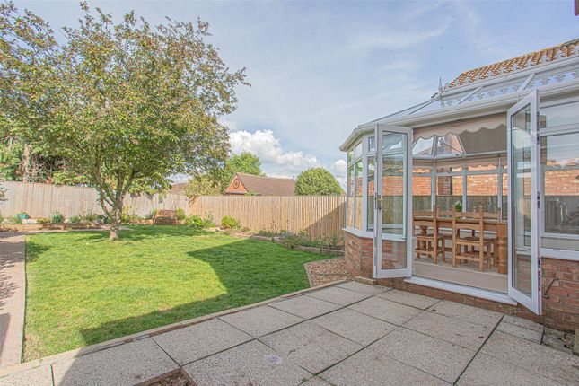 20, Huntham Close, Taunton, Somerset photo 4