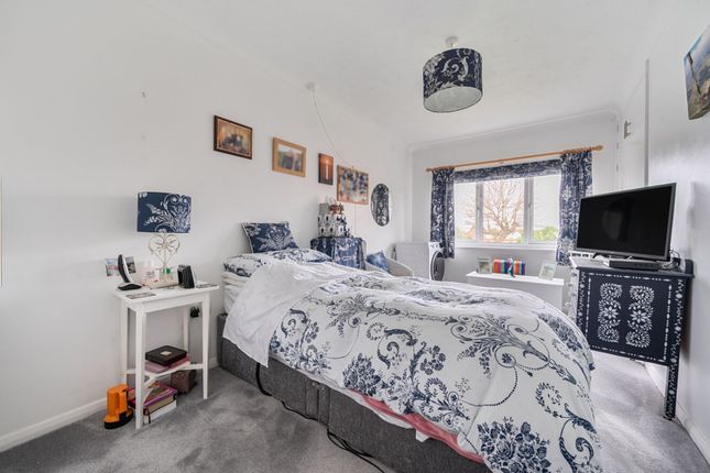 Flat 9 South Lodge, Pagham Road, Nyetimber, Bognor Regis photo 4