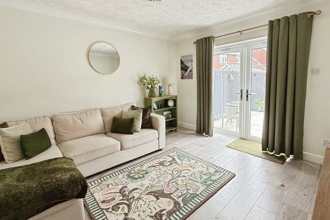 8, Cleveland Way, Westbury photo 3