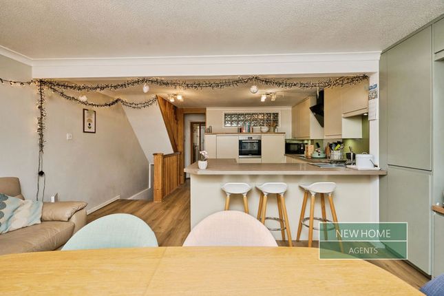 3 Rosalind Court, Quarry Road, Ryde photo 3