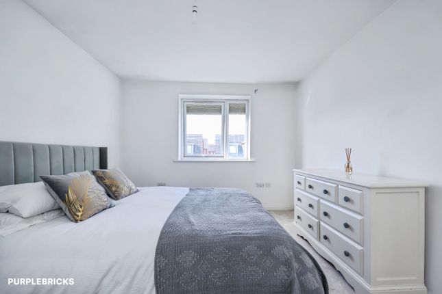 Harker Close, Hucknall, Nottingham photo 4