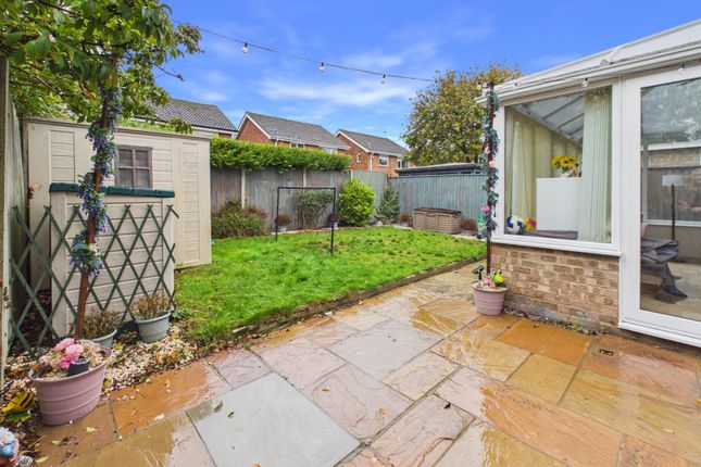 Woodside Close, Bury St Edmunds photo 3