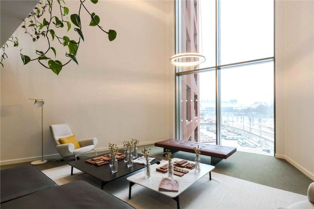 Flat for sale in Tapestry Apartments, 1 Canal Reach
