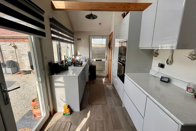 62, California Crescent, Great Yarmouth photo 3