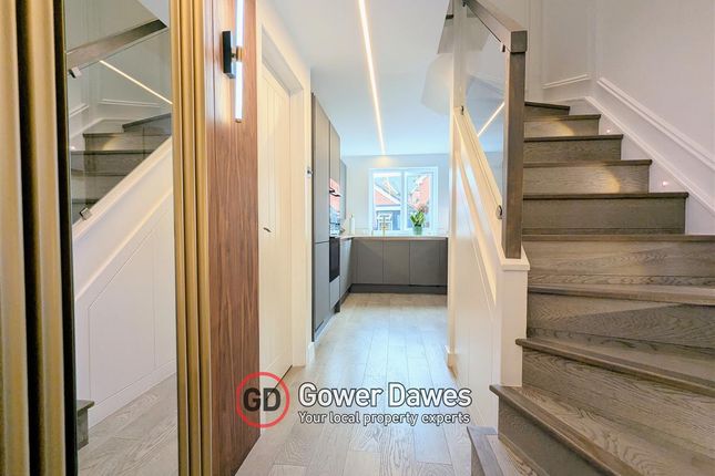4, Hill House Drive, Chadwell St.Mary photo 2