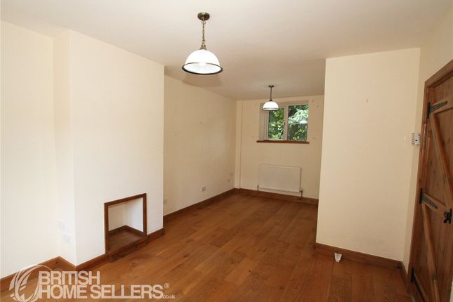 18, Park Mews, Riddings photo 3