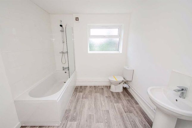 Flat 2, Southwinds, 17 Chase Road, Burntwood photo 4