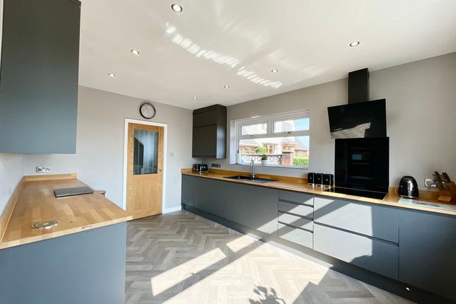 272 Sandon Road, Stoke-On-Trent photo 2
