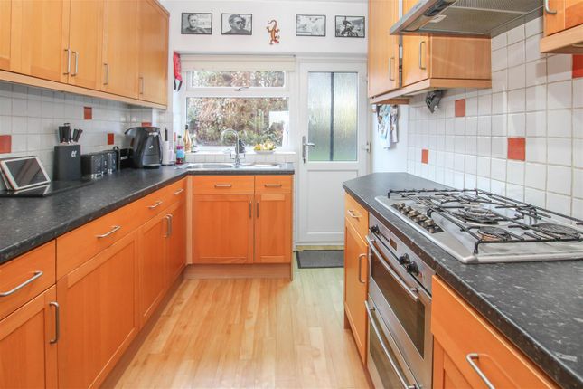 19, Tern Way, Brentwood photo 3