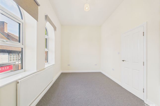 4 Belmont Street, Swadlincote photo 4