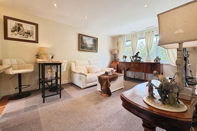 6 Clover Court, Clover Hill, Skipton photo 4