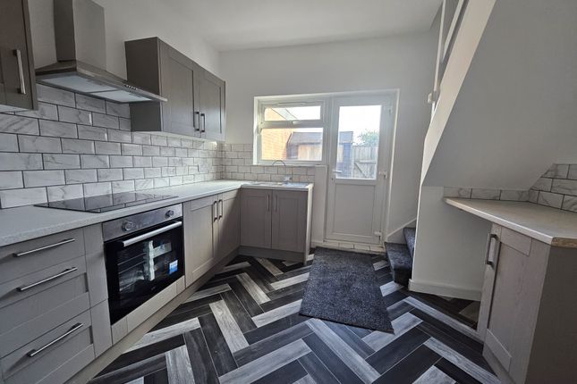 Thumbnail Terraced house for sale in Kirkstead Avenue, Hull