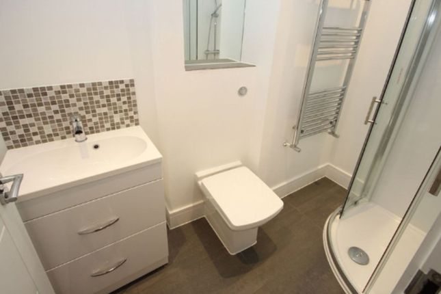 Flat 3, 1 Lyons Crescent, Tonbridge photo 4