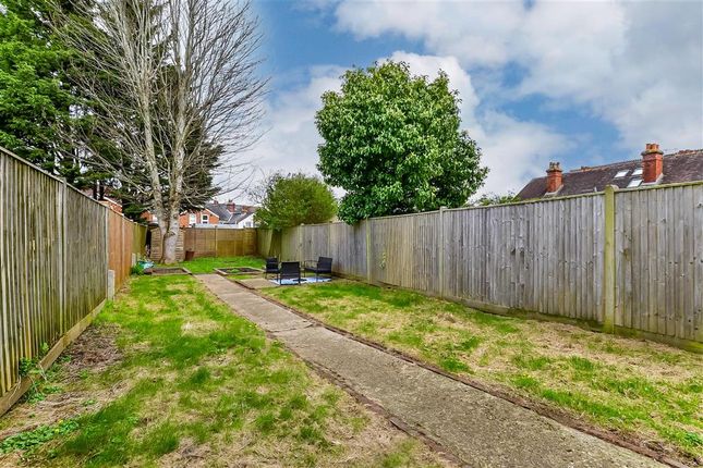 End terrace house for sale in High Brooms Road, Tunbridge Wells, Kent