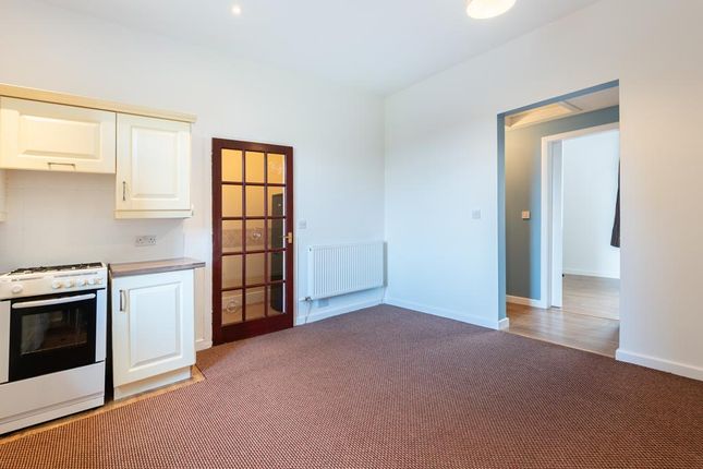 60A, College Street, Leven photo 4