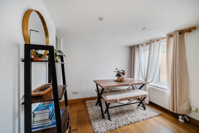 12, Station Road, Purton photo 4