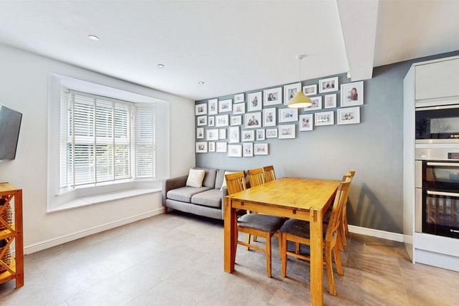 23, Aspen Grove, Halifax photo 4
