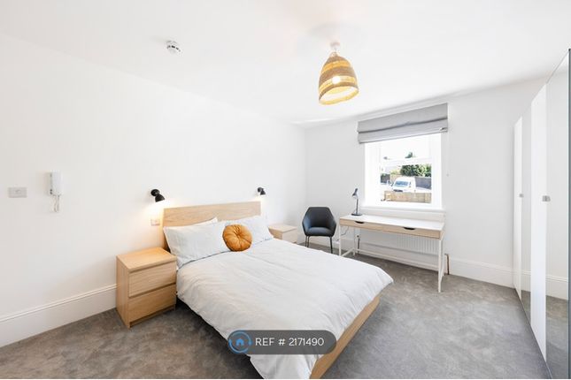 Room to rent in Overnhill Road, Bristol