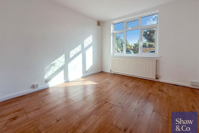 26, Westbury Road, Feltham photo 4