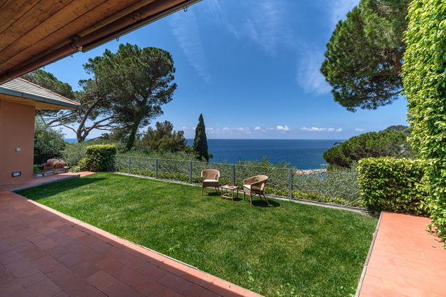 Villa for sale in Sestri Levante, Genova, Liguria, Italy