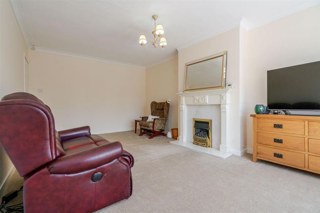 9, Thames Ave, Leigh photo 3