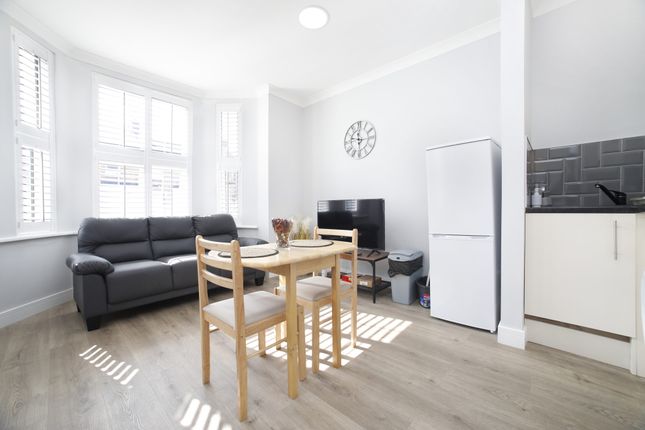 3, Frithville Gardens,W12 W12 7JN, London photo 3
