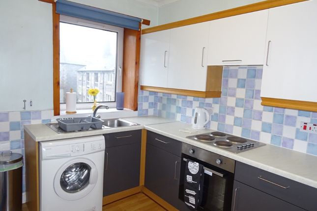Flat to rent in Willowbank Road, City Centre, Aberdeen