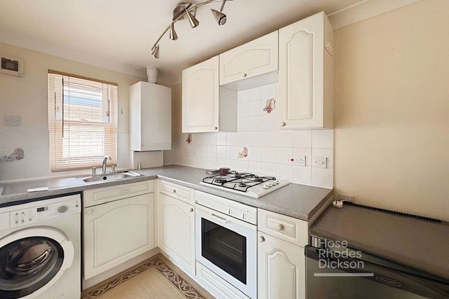 Flat 23, Solent Court,, Esplanade, Isle of Wight photo 2