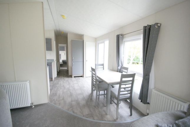 Mobile/park home for sale in Cathedral View, Newark Road, Lincoln