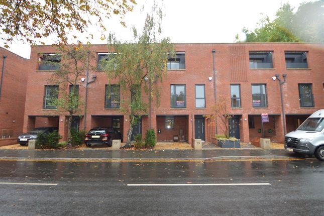 Town house to rent in Burton Road, West Didsbury, Manchester
