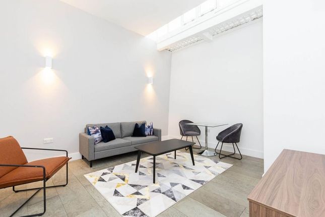 Flat to rent in Tabernacle Street, London