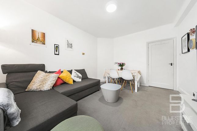 3, Lynn Court, Streatham photo 2