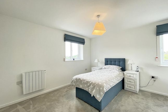 Flat 1, 10, Foxglove Gardens, Plymouth photo 4