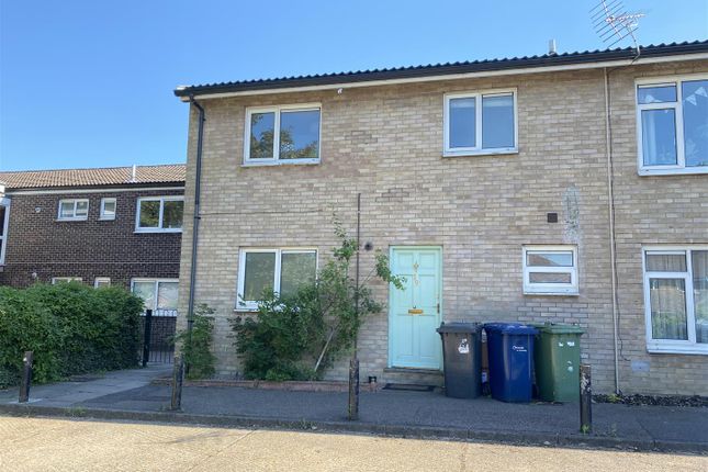 4 bed property to rent in Ainsdale, Cherry Hinton, Cambridge CB1